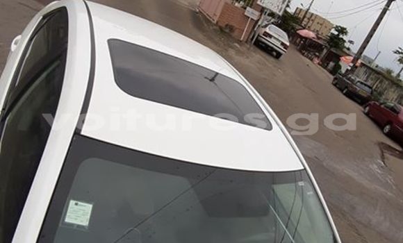 Acheter Occasion Voiture Toyota Corolla Blanc à Libreville, Estuaire Acheter Occasion Voiture Toyota Corolla Blanc à Libreville, Estuaire