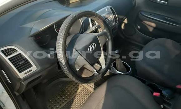 Acheter Occasion Voiture Hyundai i20 Blanc à Libreville, Estuaire Acheter Occasion Voiture Hyundai i20 Blanc à Libreville, Estuaire