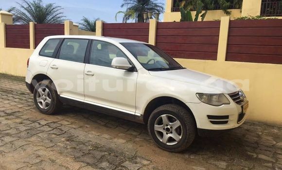 Acheter Occasion Voiture Volkswagen Touareg Blanc à Libreville, Estuaire