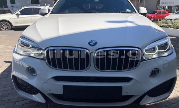 Sayi Na hannu BMW X6 White Mota in Libreville a estuary Sayi Na hannu BMW X6 White Mota in Libreville a estuary