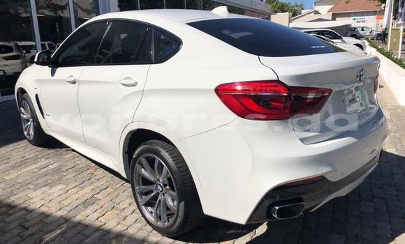 Sayi Na hannu BMW X6 White Mota in Libreville a estuary Sayi Na hannu BMW X6 White Mota in Libreville a estuary
