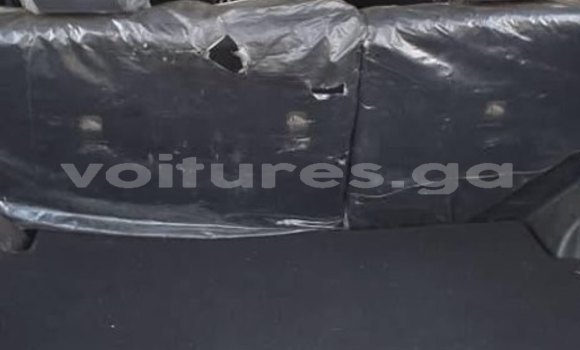 Sayi Na hannu Nissan Juke Azurfa Mota in Libreville a estuary Sayi Na hannu Nissan Juke Azurfa Mota in Libreville a estuary