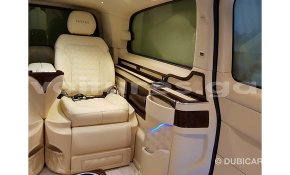 Acheter Import Voiture Mercedes-Benz 250 Noir à Import - Dubai, Estuaire Acheter Import Voiture Mercedes-Benz 250 Noir à Import - Dubai, Estuaire