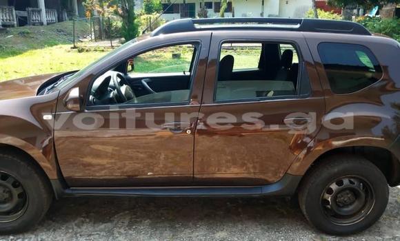 Sayi Na hannu Renault Duster Brown Mota in Libreville a estuary Sayi Na hannu Renault Duster Brown Mota in Libreville a estuary