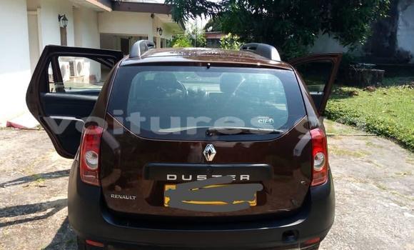 Sayi Na hannu Renault Duster Brown Mota in Libreville a estuary Sayi Na hannu Renault Duster Brown Mota in Libreville a estuary