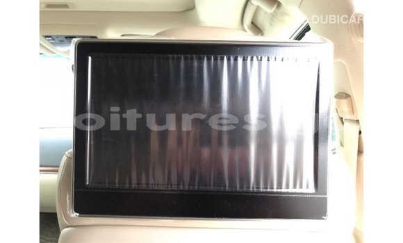 Buy Import Toyota Land Cruiser White Car in Import - Dubai in Estuary Buy Import Toyota Land Cruiser White Car in Import - Dubai in Estuary