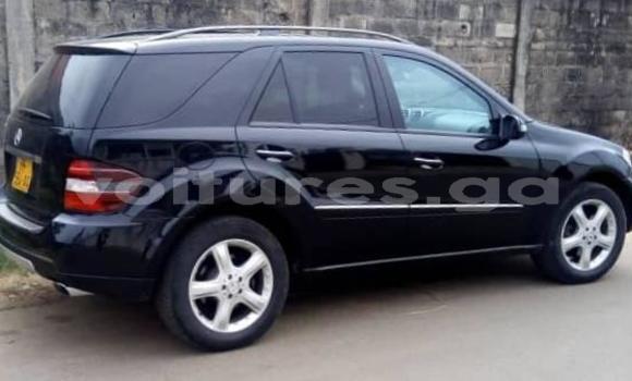 Sayi Na hannu Mercedes-Benz ML–Class Black Mota in Libreville a estuary Sayi Na hannu Mercedes-Benz ML–Class Black Mota in Libreville a estuary