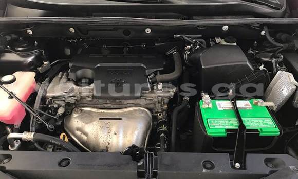 Sayi Na hannu Toyota RAV4 M Mota in Libreville a estuary Sayi Na hannu Toyota RAV4 M Mota in Libreville a estuary