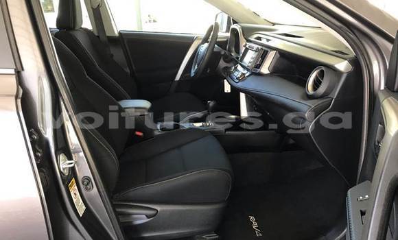 Sayi Na hannu Toyota RAV4 M Mota in Libreville a estuary Sayi Na hannu Toyota RAV4 M Mota in Libreville a estuary