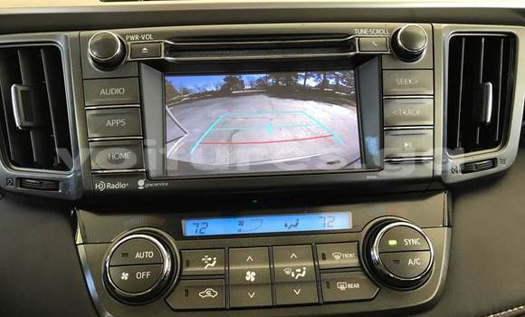 Sayi Na hannu Toyota RAV4 M Mota in Libreville a estuary Sayi Na hannu Toyota RAV4 M Mota in Libreville a estuary