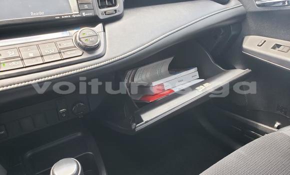 Sayi Na hannu Toyota RAV4 M Mota in Libreville a estuary Sayi Na hannu Toyota RAV4 M Mota in Libreville a estuary