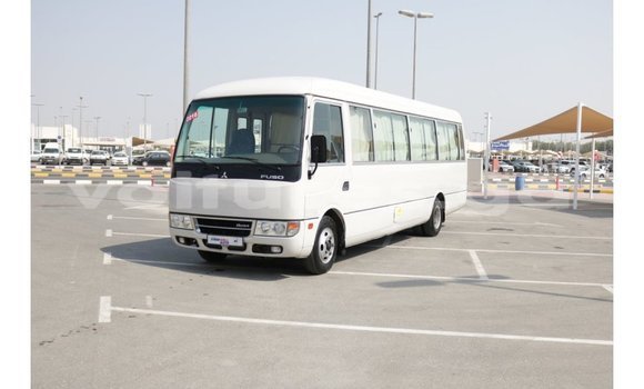 Acheter Import Utilitaire Mitsubishi L400 Blanc à Import - Dubai, Estuaire