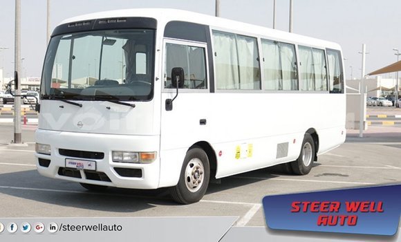 Acheter Import Utilitaire Nissan Evalia Blanc à Import - Dubai, Estuaire