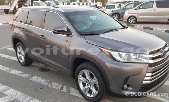 Sayi Imported Toyota Highlander Sauran Mota in Import - Dubai a estuary Sayi Imported Toyota Highlander Sauran Mota in Import - Dubai a estuary