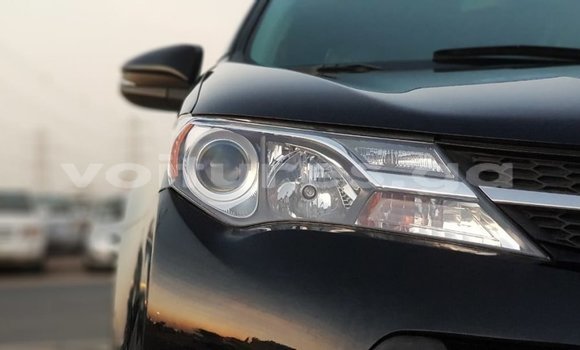 Acheter Import Utilitaire Toyota HiAce Noir à Import - Dubai, Estuaire