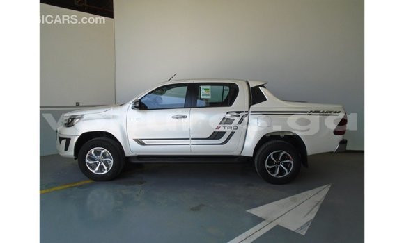 Acheter Import Voiture Toyota Hilux Blanc à Import - Dubai, Estuaire Acheter Import Voiture Toyota Hilux Blanc à Import - Dubai, Estuaire