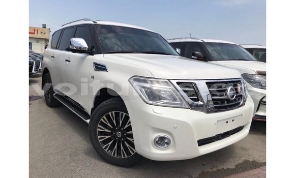 Acheter Import Voiture Nissan Patrol Blanc à Import - Dubai, Estuaire Acheter Import Voiture Nissan Patrol Blanc à Import - Dubai, Estuaire