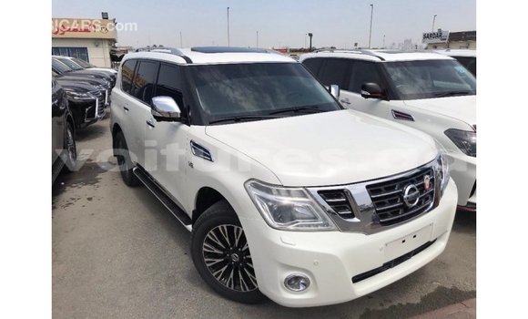 Acheter Import Voiture Nissan Patrol Blanc à Import - Dubai, Estuaire Acheter Import Voiture Nissan Patrol Blanc à Import - Dubai, Estuaire
