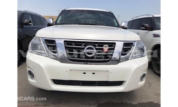 Acheter Import Voiture Nissan Patrol Blanc à Import - Dubai, Estuaire Acheter Import Voiture Nissan Patrol Blanc à Import - Dubai, Estuaire