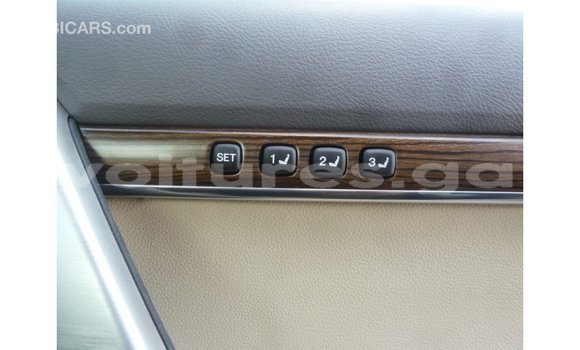 Acheter Import Voiture Toyota Land Cruiser Noir à Import - Dubai, Estuaire Acheter Import Voiture Toyota Land Cruiser Noir à Import - Dubai, Estuaire