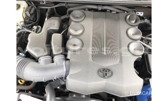 Acheter Import Voiture Toyota Land Cruiser Noir à Import - Dubai, Estuaire Acheter Import Voiture Toyota Land Cruiser Noir à Import - Dubai, Estuaire