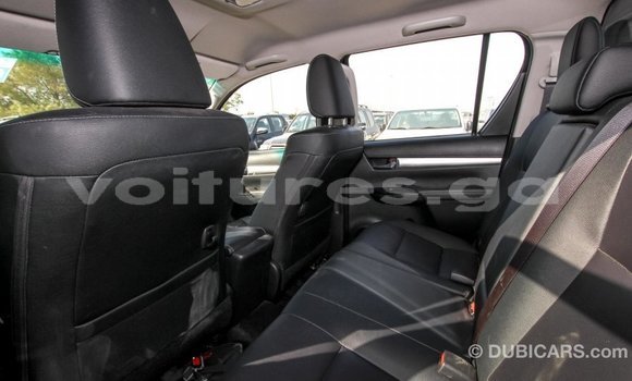 Acheter Import Voiture Toyota Hilux Noir à Import - Dubai, Estuaire Acheter Import Voiture Toyota Hilux Noir à Import - Dubai, Estuaire