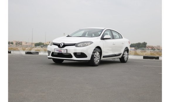 Acheter Import Voiture Renault Fluence Blanc à Import - Dubai, Estuaire