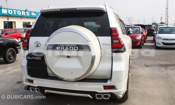 Acheter Import Voiture Toyota Prado Blanc à Import - Dubai, Estuaire Acheter Import Voiture Toyota Prado Blanc à Import - Dubai, Estuaire