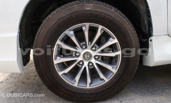 Acheter Import Voiture Toyota Prado Blanc à Import - Dubai, Estuaire Acheter Import Voiture Toyota Prado Blanc à Import - Dubai, Estuaire