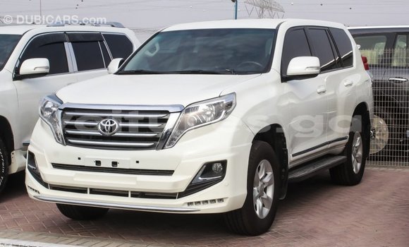 Acheter Import Voiture Toyota Prado Blanc à Import - Dubai, Estuaire Acheter Import Voiture Toyota Prado Blanc à Import - Dubai, Estuaire