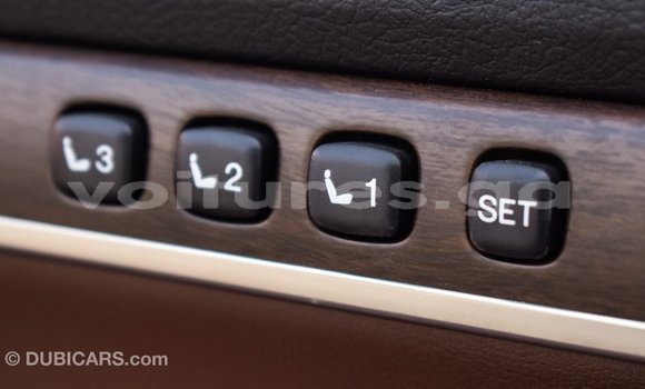 Acheter Import Voiture Toyota Land Cruiser Blanc à Import - Dubai, Estuaire Acheter Import Voiture Toyota Land Cruiser Blanc à Import - Dubai, Estuaire