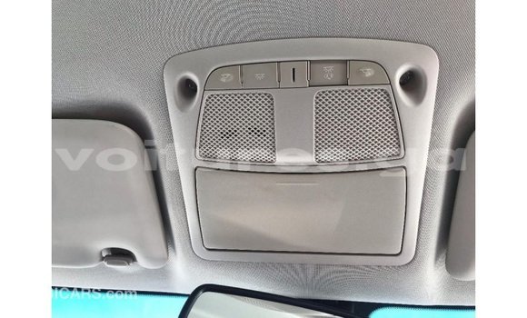 Acheter Import Voiture Mercedes-Benz 250 Bleu à Import - Dubai, Estuaire Acheter Import Voiture Mercedes-Benz 250 Bleu à Import - Dubai, Estuaire