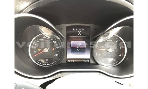 Acheter Import Voiture Mercedes-Benz 250 Bleu à Import - Dubai, Estuaire Acheter Import Voiture Mercedes-Benz 250 Bleu à Import - Dubai, Estuaire