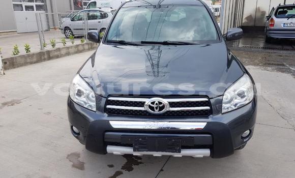 Buy Used Toyota RAV4 Black Car in Fougamou in Ngounie Buy Used Toyota RAV4 Black Car in Fougamou in Ngounie