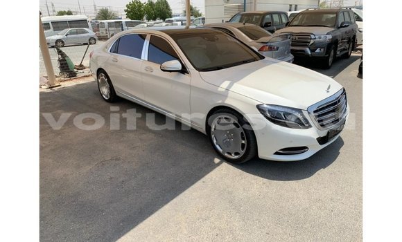 Acheter Import Voiture Mercedes-Benz 190 Blanc à Import - Dubai, Estuaire Acheter Import Voiture Mercedes-Benz 190 Blanc à Import - Dubai, Estuaire