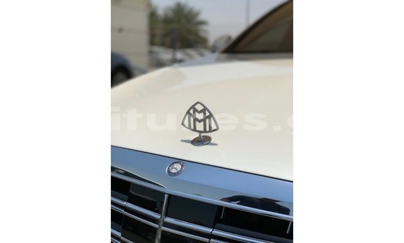 Acheter Import Voiture Mercedes-Benz 190 Blanc à Import - Dubai, Estuaire Acheter Import Voiture Mercedes-Benz 190 Blanc à Import - Dubai, Estuaire