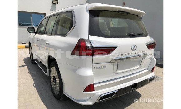 Acheter Import Voiture Lexus LX Blanc à Import - Dubai, Estuaire Acheter Import Voiture Lexus LX Blanc à Import - Dubai, Estuaire