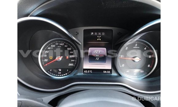 Acheter Import Voiture Mercedes-Benz 250 Rouge à Import - Dubai, Estuaire Acheter Import Voiture Mercedes-Benz 250 Rouge à Import - Dubai, Estuaire