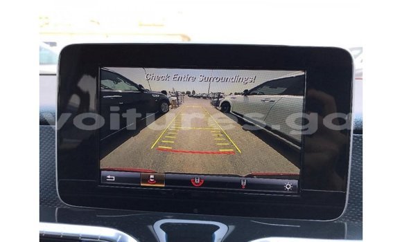 Acheter Import Voiture Mercedes-Benz 250 Rouge à Import - Dubai, Estuaire Acheter Import Voiture Mercedes-Benz 250 Rouge à Import - Dubai, Estuaire