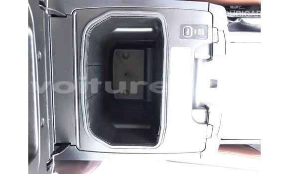 Acheter Import Voiture Toyota Land Cruiser Noir à Import - Dubai, Estuaire Acheter Import Voiture Toyota Land Cruiser Noir à Import - Dubai, Estuaire