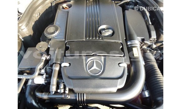 Acheter Import Voiture Mercedes-Benz 200 Blanc à Import - Dubai, Estuaire Acheter Import Voiture Mercedes-Benz 200 Blanc à Import - Dubai, Estuaire