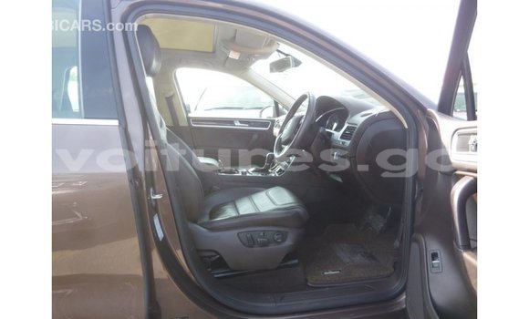 Buy Import Volkswagen Touareg Brown Car in Import - Dubai in Estuary Buy Import Volkswagen Touareg Brown Car in Import - Dubai in Estuary
