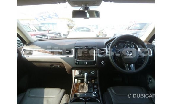 Buy Import Volkswagen Touareg Brown Car in Import - Dubai in Estuary Buy Import Volkswagen Touareg Brown Car in Import - Dubai in Estuary