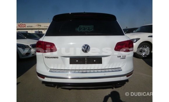 Sayi Imported Volkswagen Touareg White Mota in Import - Dubai a estuary Sayi Imported Volkswagen Touareg White Mota in Import - Dubai a estuary