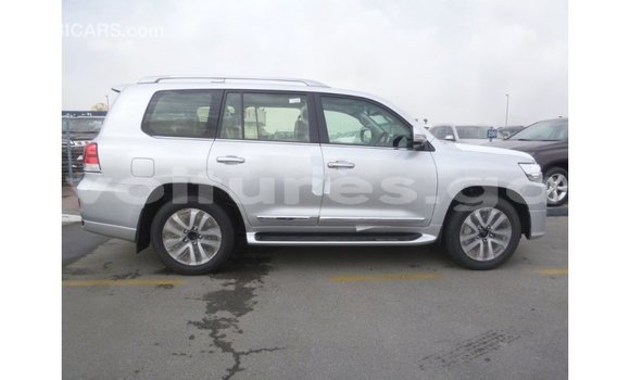 Sayi Imported Toyota Land Cruiser Sauran Mota in Import - Dubai a estuary Sayi Imported Toyota Land Cruiser Sauran Mota in Import - Dubai a estuary