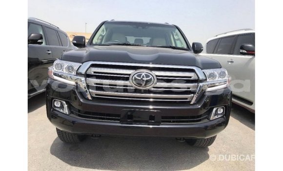 Acheter Import Voiture Toyota Land Cruiser Noir à Import - Dubai, Estuaire Acheter Import Voiture Toyota Land Cruiser Noir à Import - Dubai, Estuaire