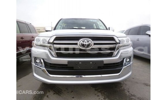 Buy Import Toyota Land Cruiser Other Car in Import - Dubai in Estuary Buy Import Toyota Land Cruiser Other Car in Import - Dubai in Estuary