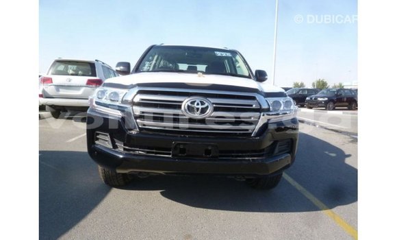 Acheter Import Voiture Toyota Land Cruiser Noir à Import - Dubai, Estuaire Acheter Import Voiture Toyota Land Cruiser Noir à Import - Dubai, Estuaire