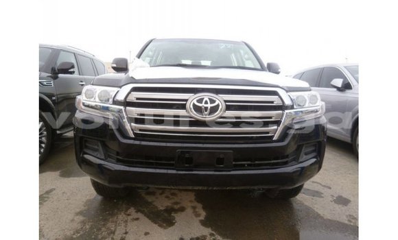 Acheter Import Voiture Toyota Land Cruiser Noir à Import - Dubai, Estuaire Acheter Import Voiture Toyota Land Cruiser Noir à Import - Dubai, Estuaire