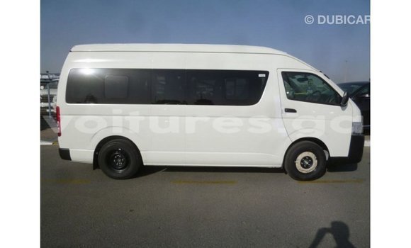Sayi Imported Toyota Hiace White Mota in Import - Dubai a estuary Sayi Imported Toyota Hiace White Mota in Import - Dubai a estuary
